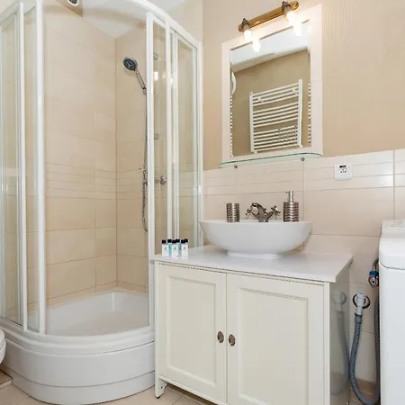 Spacerowa With Parking By Renters Kołobrzeg