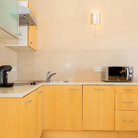 Spacerowa With Parking By Renters Apartman *