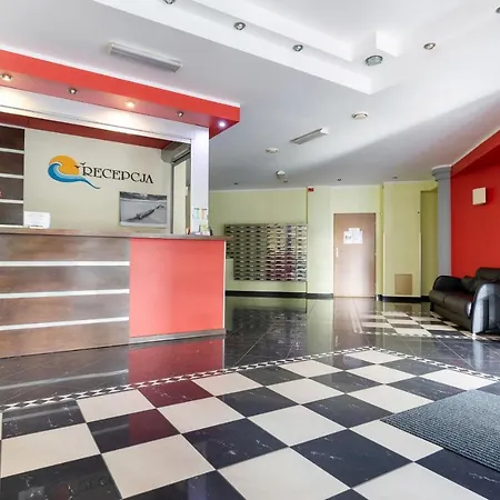 Spacerowa With Parking By Renters Daire *