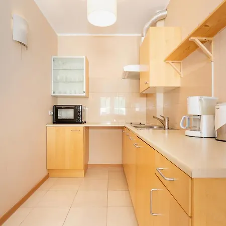 Spacerowa With Parking By Renters Daire Kolobrzeg