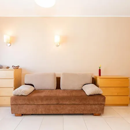 Spacerowa With Parking By Renters 아파트