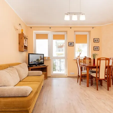 Daire Spacerowa With Parking By Renters