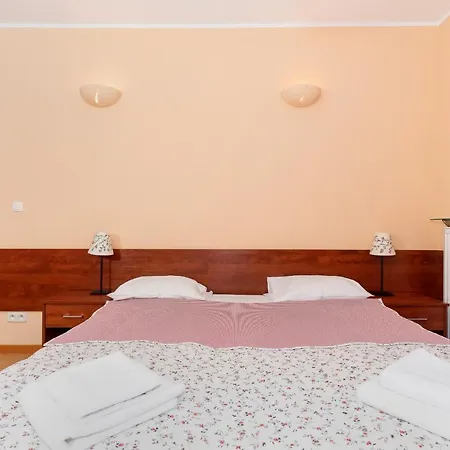 Spacerowa With Parking By Renters * 코워브제크