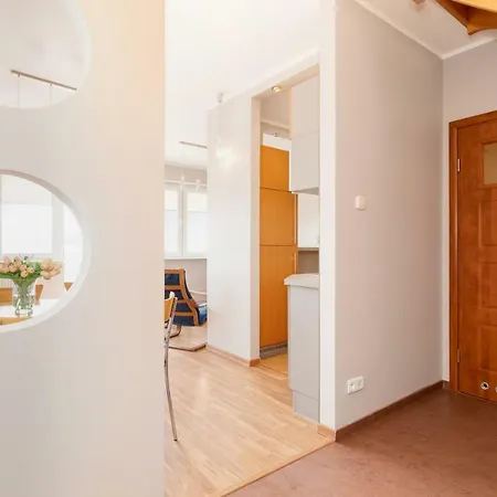 Spacerowa With Parking By Renters Daire