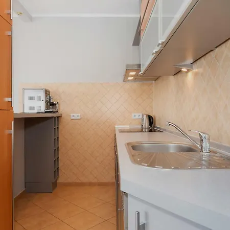 아파트 Spacerowa With Parking By Renters 코워브제크