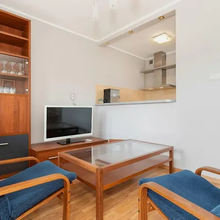 아파트 Spacerowa With Parking By Renters 코워브제크