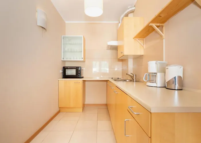 Spacerowa With Parking By Renters Apartment Kolobrzeg