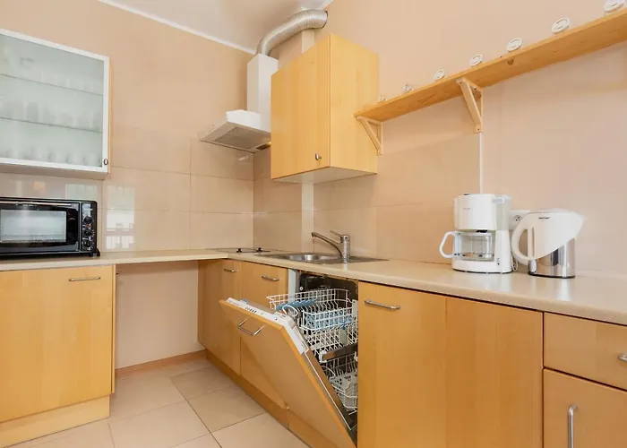 Spacerowa With Parking By Renters